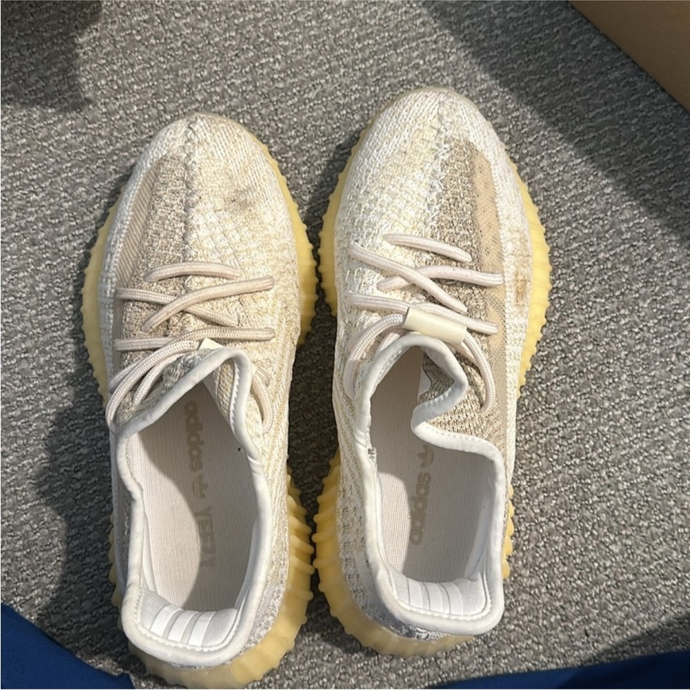 Yeezy 350 5.5 in Abez